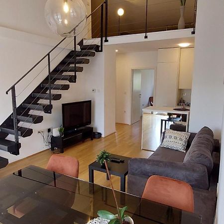 Deluxe Apartment Kristian Whit A Private Parking Rijeka Ngoại thất bức ảnh
